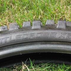 中古MXタイヤ 2022年製造 BRIDGESTONE BATTLECROSS X20 100/90-19ブリヂストン バトルクロス 軟質用リアタイヤの画像