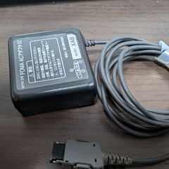 docomo 純正品　NTTドコモ FOMA ACアダプタ02
