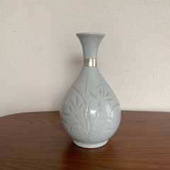 花瓶/鶴首/砥部焼/勝山窯/白磁