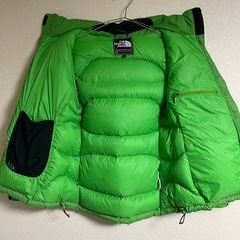 THE NORTH FACE　サミットシリーズ　ダウンジャケットの画像