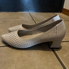 パンプス23.5の画像