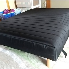 セミダブルベッドの画像