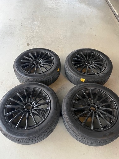 近日取り消し　ベンツ　GLC ホイール　19インチ　グロスブラック　美品　バリ山　BSタイヤ