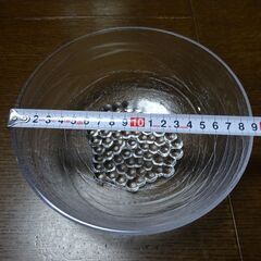 ◇昭和レトロ◇ガラス深鉢◇ぶどう房柄◇コンポート・ゼリー寄せ・冷製スープ・麺類にもの画像