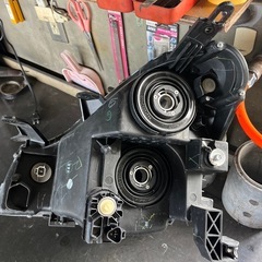 ブルーバードシルフィ　ヘッドライトの画像