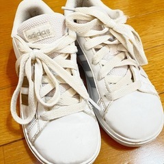 adidas 子供用スニーカー 18cm