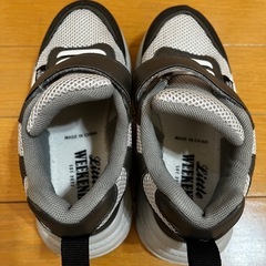 子供用スニーカー 18cmの画像