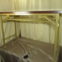 【紋別市発】 折りたたみ式 会議用テーブル 大きさ 幅120奥行き45cm（棚付)組み立て不要 業務用 ミーティングテーブル 長テーブル 業務用　の画像
