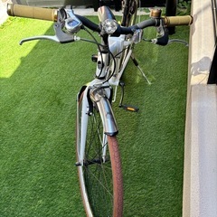 折り畳み自転車　白　700C (26インチ〜27インチ相当)　7段変速 CAPTAIN STAG　　　の画像