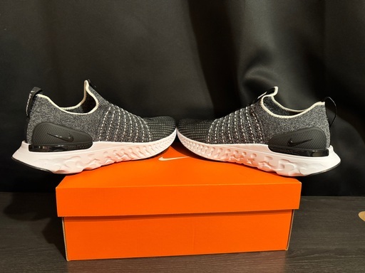 ナイキ　リアクト　ファントム フライニット2（Nike React Phantom Flyknit 2）28cm の完全新品をあげます