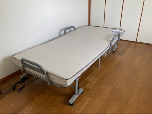 値下げ　電動リクライニングベッド　折りたたみ
