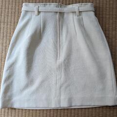 淡い黄色スカートW63の画像