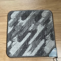 ホットカーペット　シートクッションタイプ