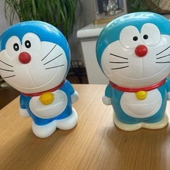 ドラえもん　貯金箱