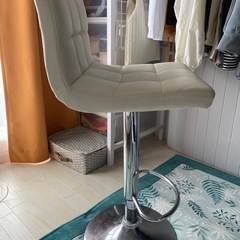 カウンター用椅子の画像
