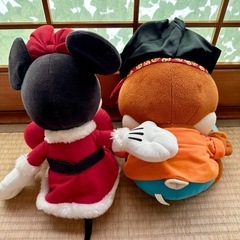 海賊チップとサンタミニーのぬいぐるみの画像