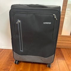 大容量　スーツケース　American tourister
