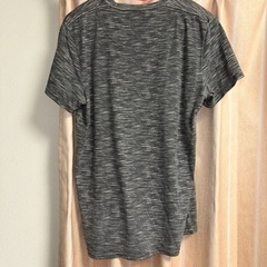 #Hollister グレー  #Tシャツ (コットン60% ポ...