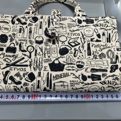 化粧ポーチ、スパバッグ
