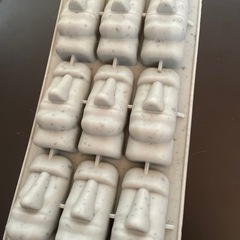 モアイ像の製氷器の画像