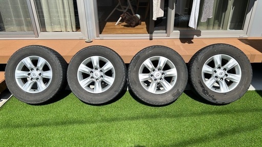 150 プラド前期　スタッドレスタイヤ　純正ホイール、キャップ、ナット付！