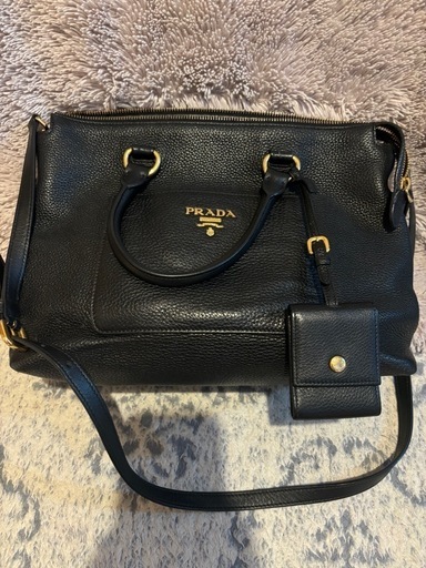 PRADAバック