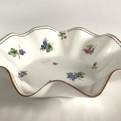 【新品！超美品!】Sango Magna 洋食器 日本製 三郷陶器 フリル フルーツ柄 フレアー ボウル 深皿 盛皿 大皿 陶磁器 盛り皿 デザート皿の画像