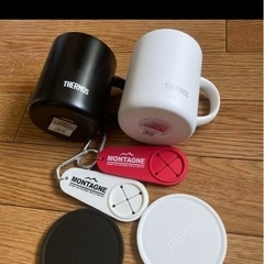 マグカップ、蓋付きの画像