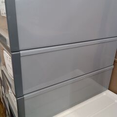 ★ジモティ割あり★  衣装ケース  H22×D73.5×W39 クリーニング済み MT2557の画像