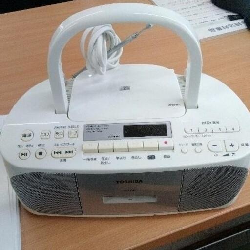 1010-074 TOSHIBA CDラジカセ　TY-CDS7