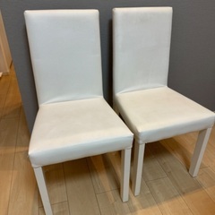 ガラス製　ダイニングテーブル　椅子4脚セットの画像