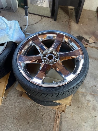 225/35R19アミルタイヤセット