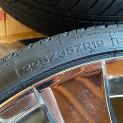 225/35R19アミルタイヤセットの画像