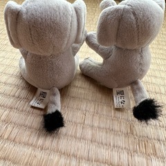 映画 星になった少年のゾウのぬいぐるみ2体 手足が磁石の画像