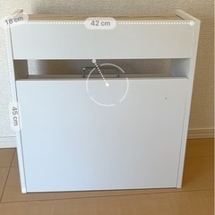 配線隠し　棚の画像