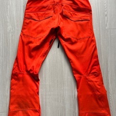 VOLCOMスノーボードパンツ オレンジの画像