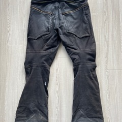 VOLCOM スノーボード用パンツ 黒の画像