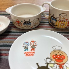 アンパンマンの食器　の画像