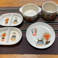 アンパンマンの食器　の画像