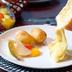 【チーズ大好き ホールスタッフ】未経験者OK  ☆1,150円～☆の画像