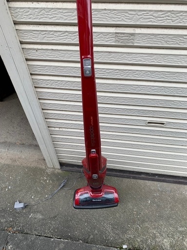 Electrolux コードレススティッククリーナー ZB3101 掃除機