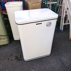10/10サンダイヤ 灯油タンク KS1-201N 200型 屋...