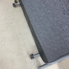 セミダブル折りたたみベッドの画像
