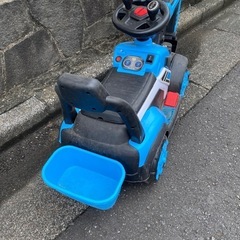 【電動のりものショベルカー】の画像