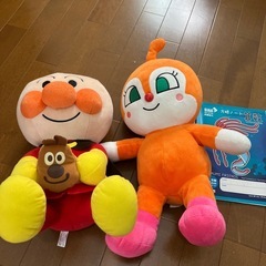 アンパンマンとドキンちゃん人形の画像