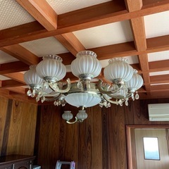 シャンデリア