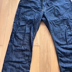 LEVI’S
