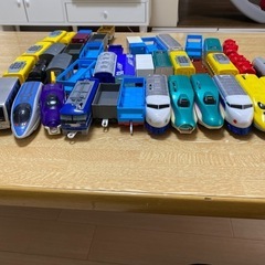 １つ150円　プラレールの画像