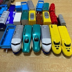１つ150円　プラレールの画像