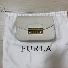 FURLA フルラ ホワイト 白　メトロポリス　ミニ チェーンバ...